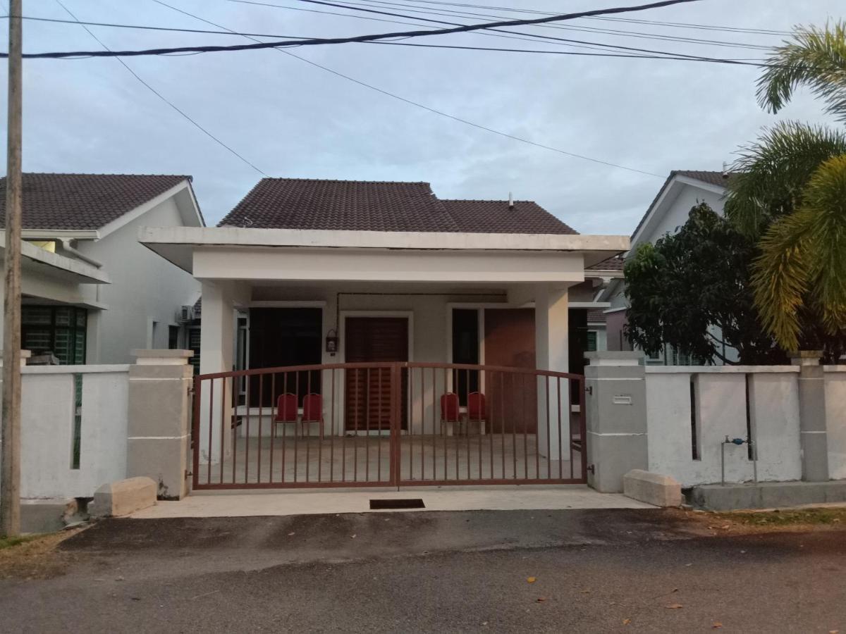 Friendly Homestay Malacca Exterior photo